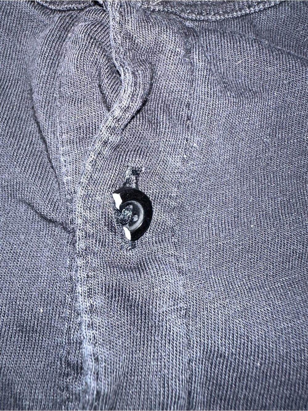 Vince Men’s Charcoal Gray Long-Sleeve Henley - Picture 4 of 6